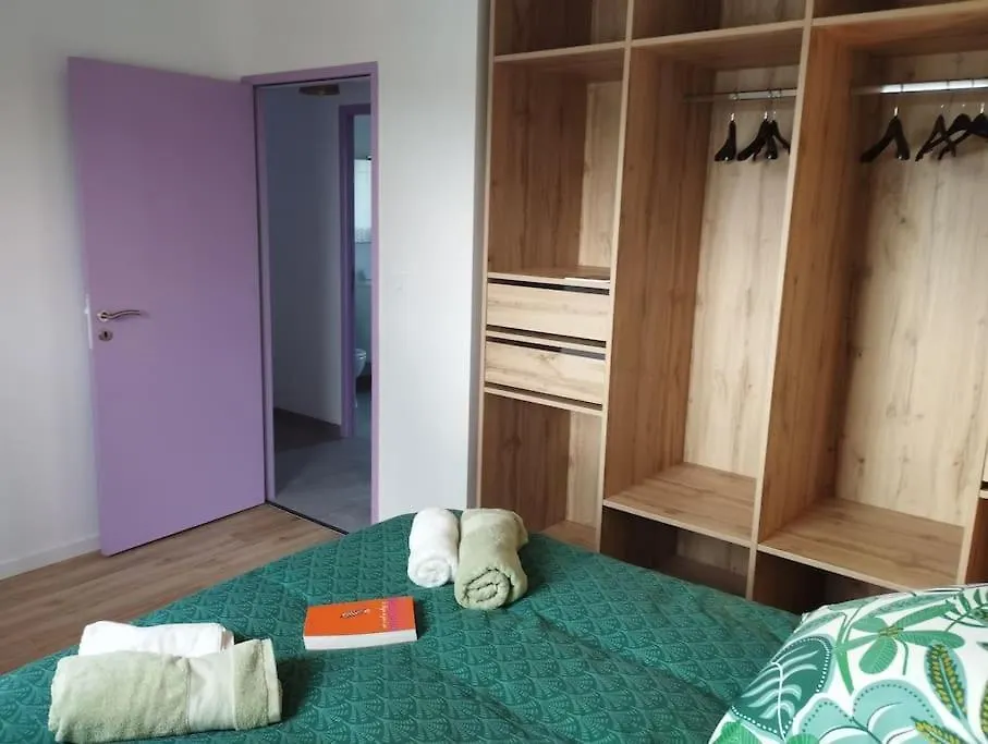 Holiday home Maison Familiale, Confortable, Au Coeur Du Village Taule France